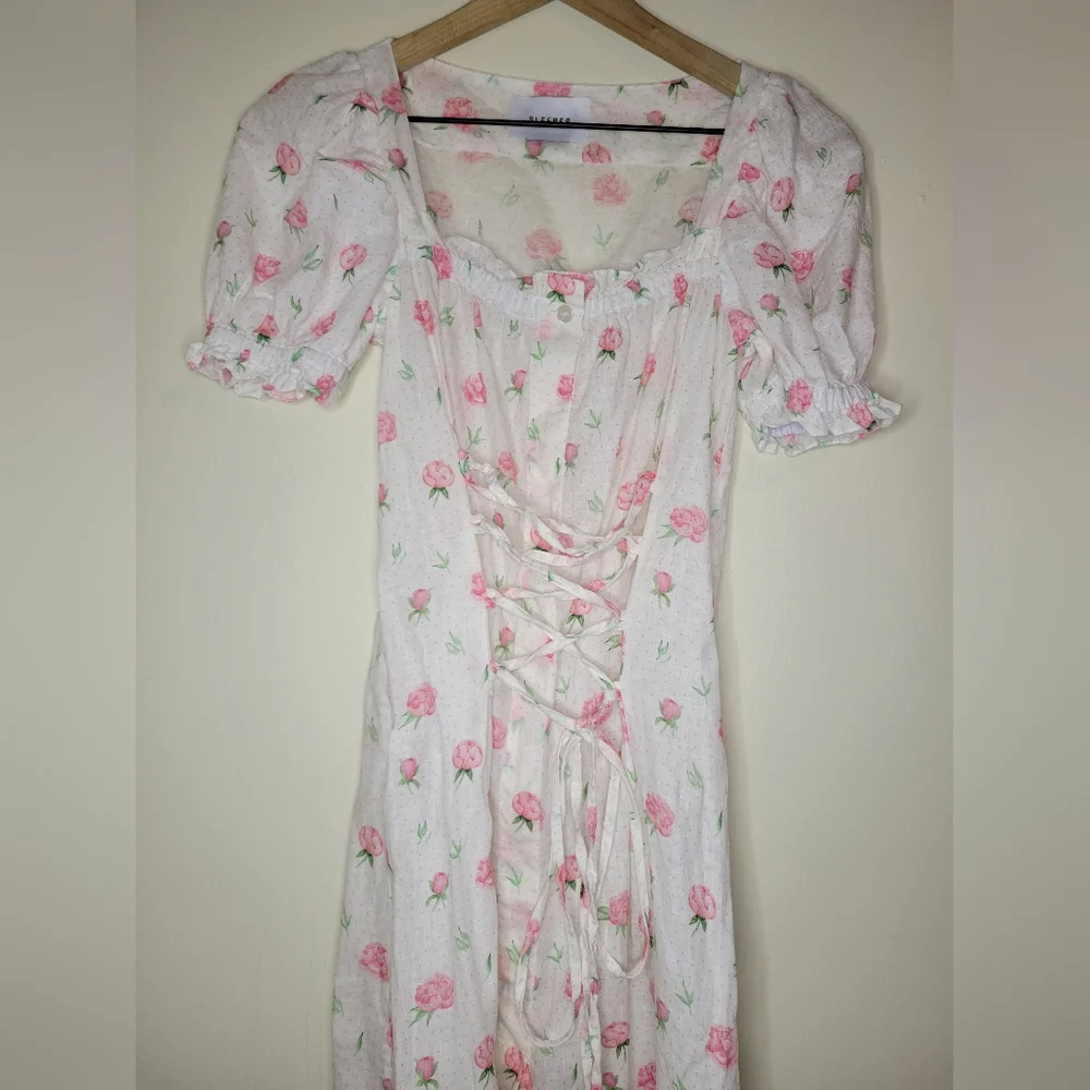 Sleeper Marquise 100% linen dress in roses, sz xs - Picture 7 of 13